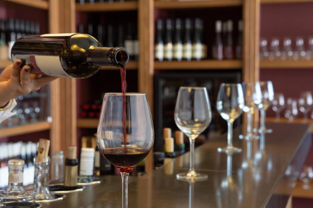 Cramim By Isrotel Exclusive Kiryat Anavim Eksteriør bilde Wine tasting at a winery
